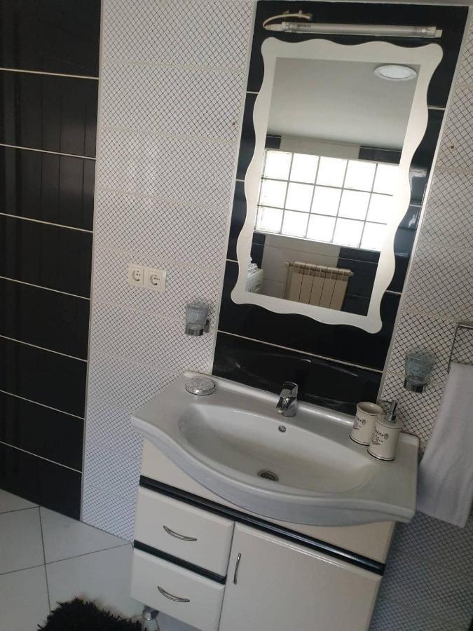 Apartman Lotos Сараево Екстериор снимка